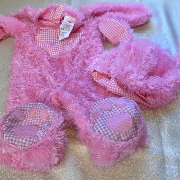 6-12 month baby girl pink fuzzy bunny 2 piece - Picture 4 of 5